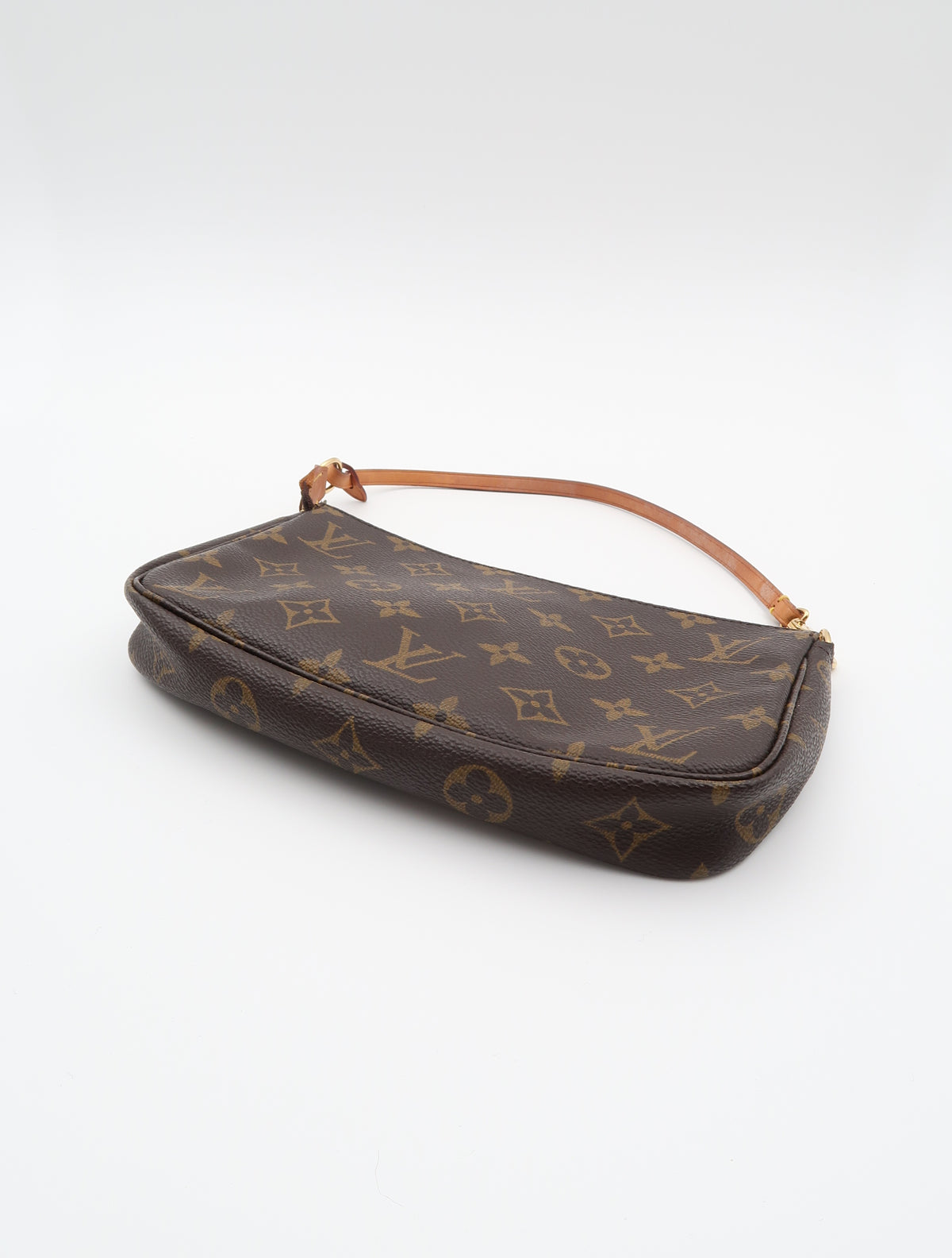 LOUIS VUITTON POCHETTE