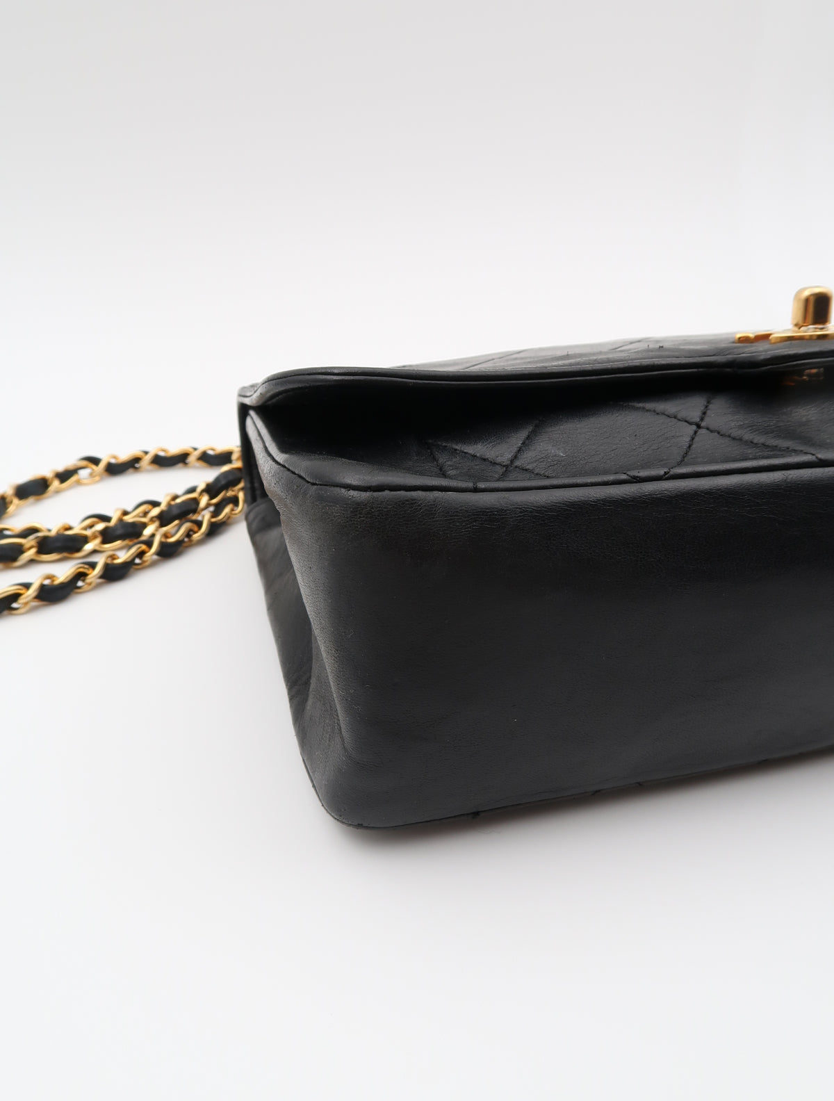 CHANEL SINGLE FLAP BAG