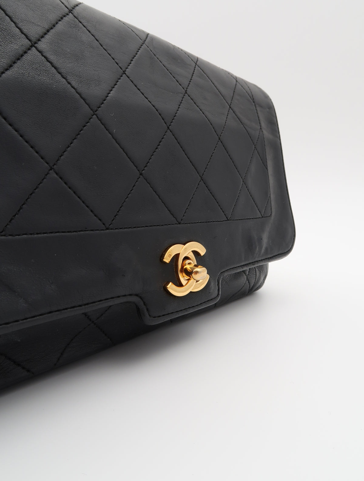 CHANEL SINGLE FLAP BAG